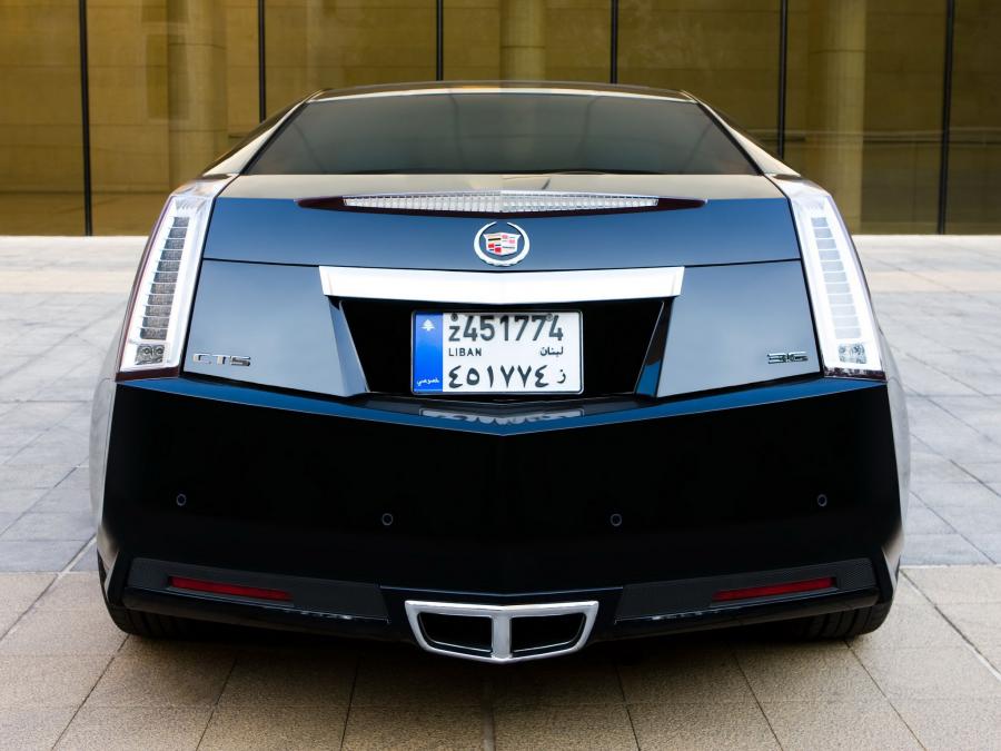  Cadillac CTS Coupe 2010 года  (фото 14 из 27)